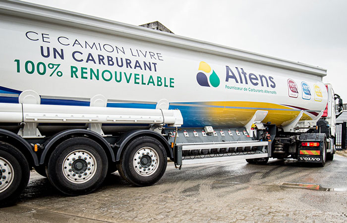 Partenaire en biocarburant, société Altens, livraison pour camion de transport